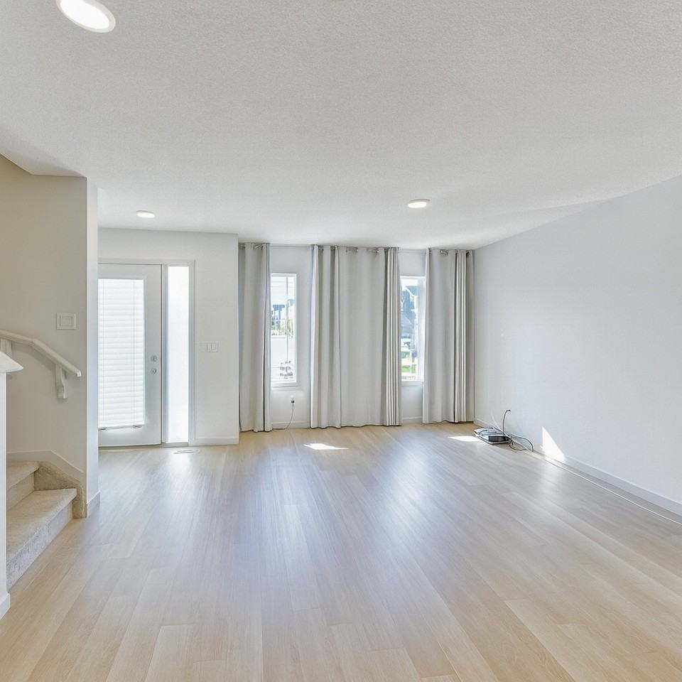 15844 19 Avenue Southwest - Photo 3 of 23