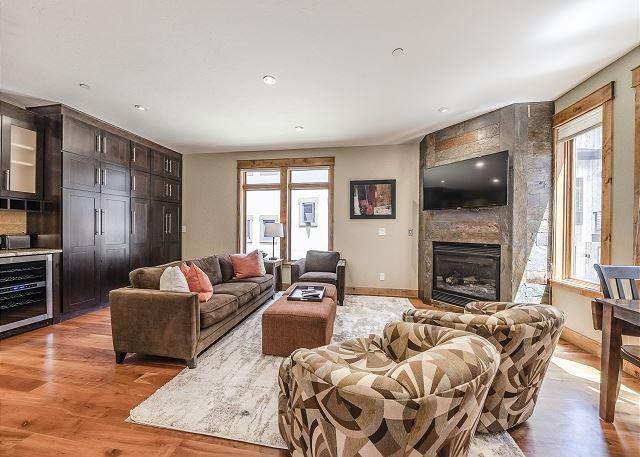 80 Cedar - Photo 4 of 13