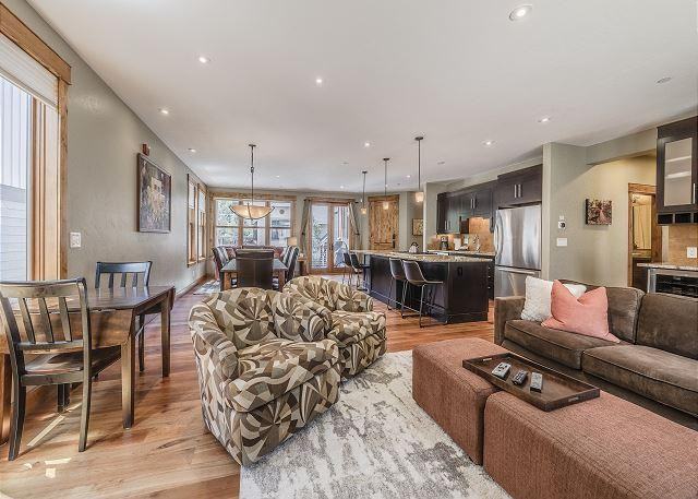 80 Cedar - Photo 5 of 13