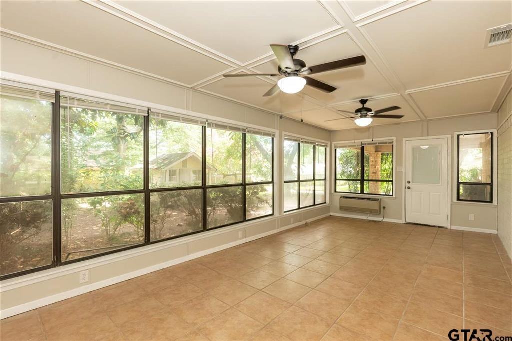 903 Joel Dr - Photo 3 of 20