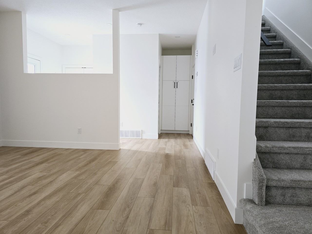 10050 10050 115 Avenue Northwest - 10050 MAIN #10050MAIN - Photo 4 of 20