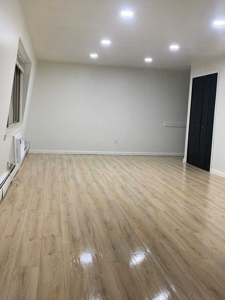 2161 Decker Rd - Photo 3 of 24