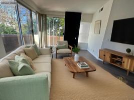 featured image of 1229 North Sycamore Avenue