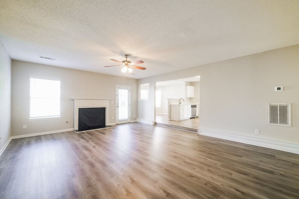 6938 Foxmoor Way - Photo 5 of 17
