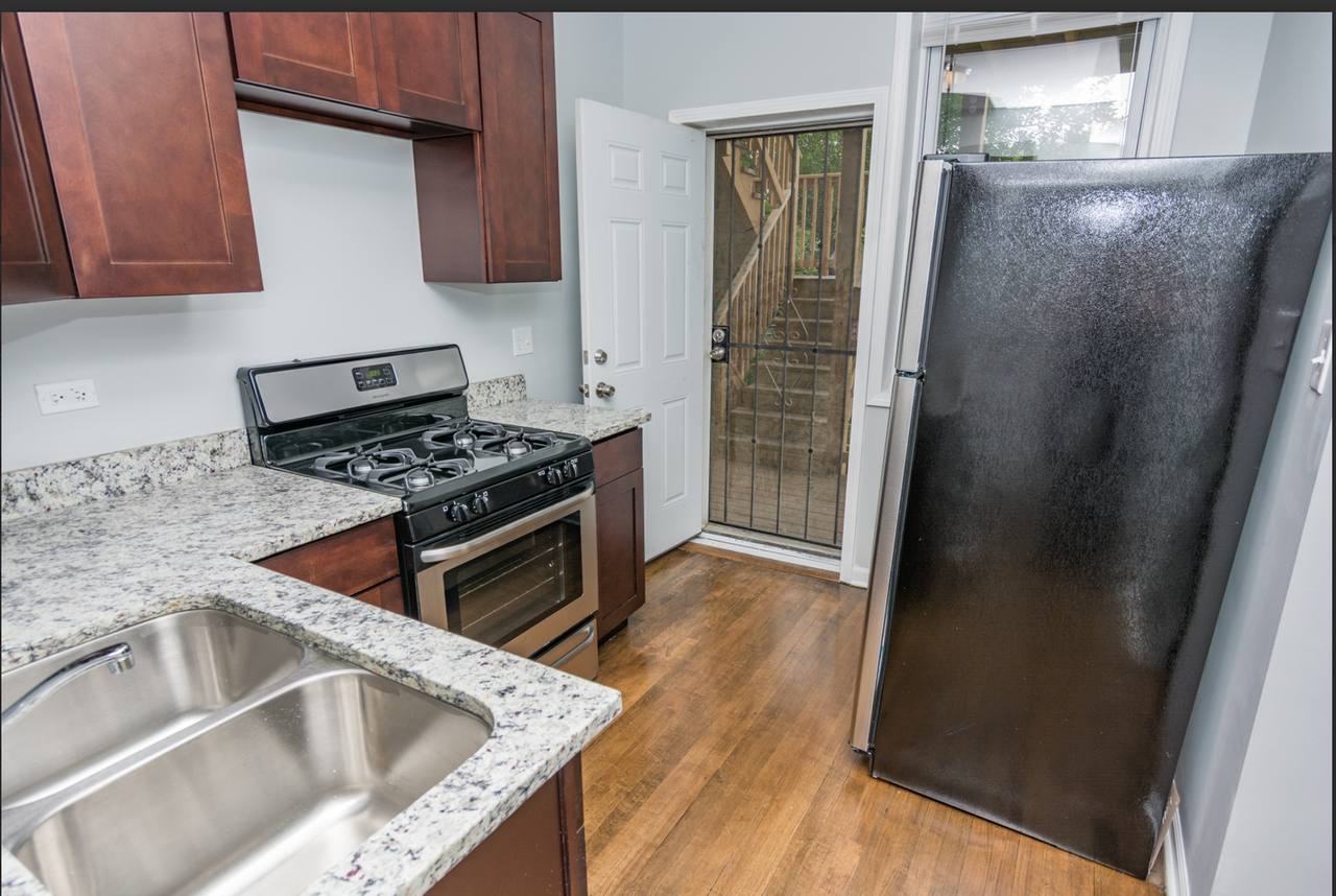 125 E 71st St (NEW) - Photo 3 of 6