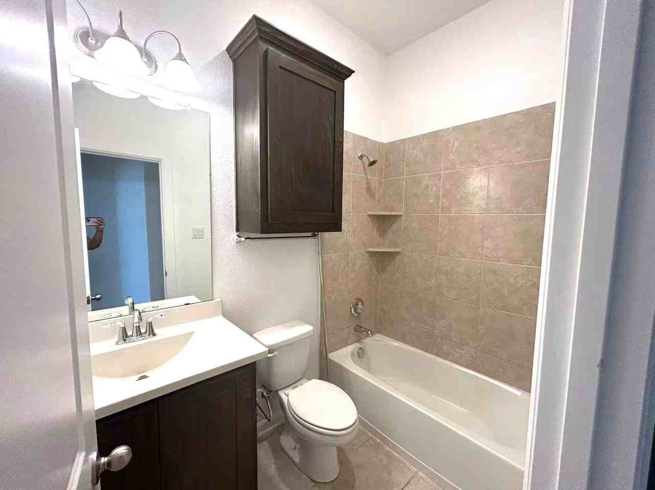 1134 Alpine Dr - Photo 4 of 18