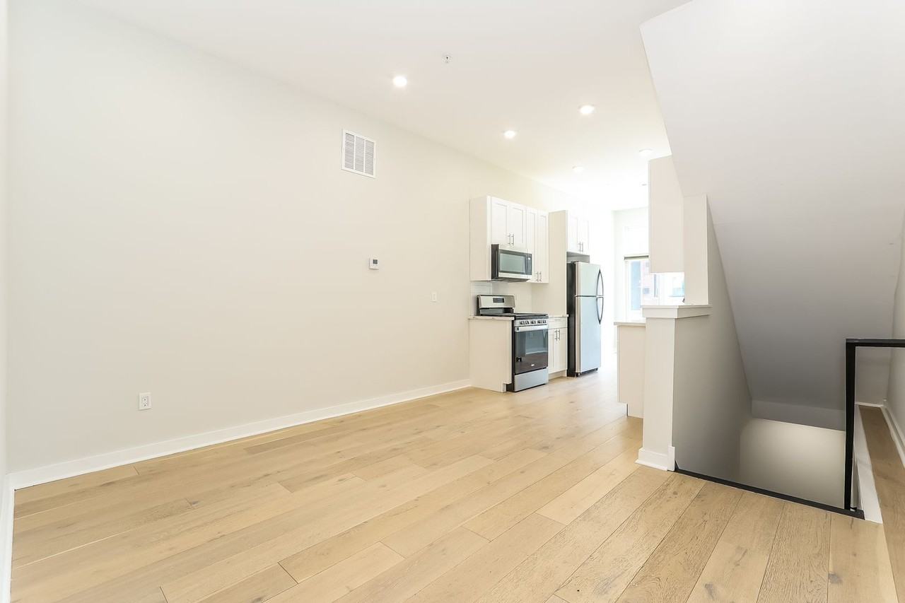 2102 N Percy St #1 - Photo 7 of 17