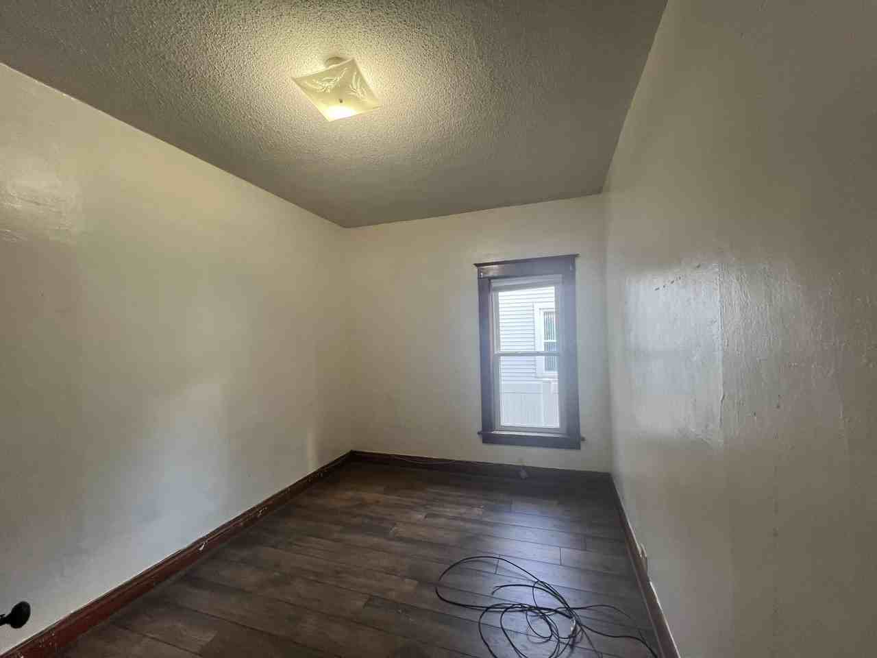 701-703 Prospect - Photo 6 of 29