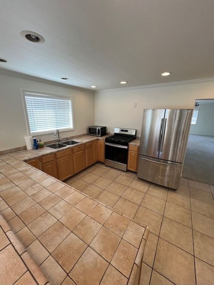 4125 Poplar Trl - Photo 2 of 12