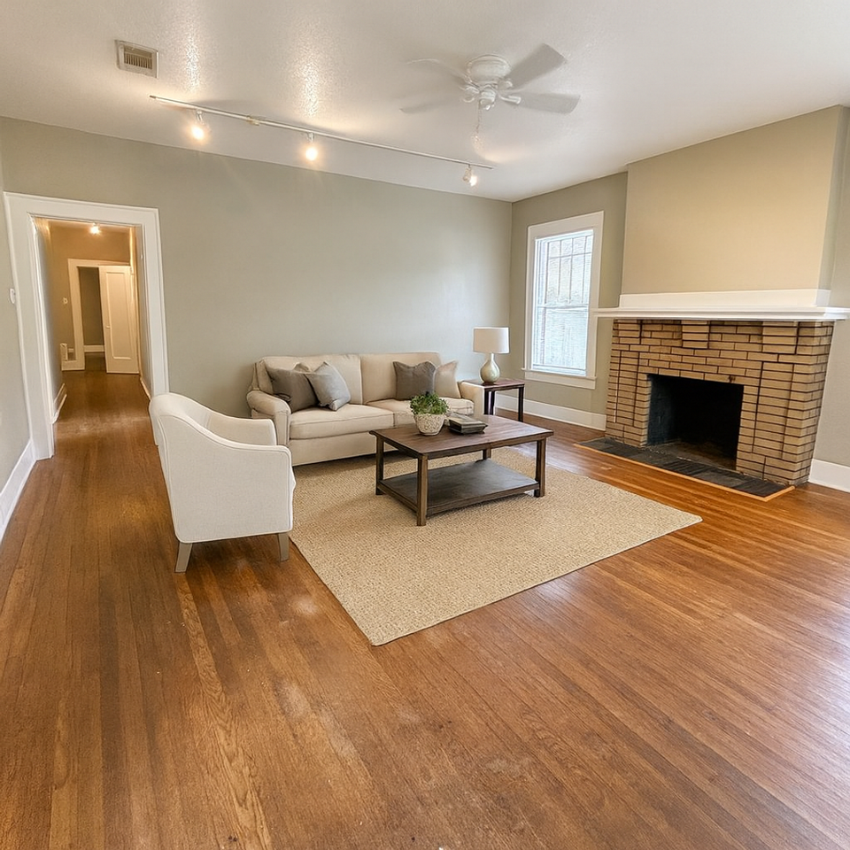 1115 West 22nd Street - Photo 4 of 29