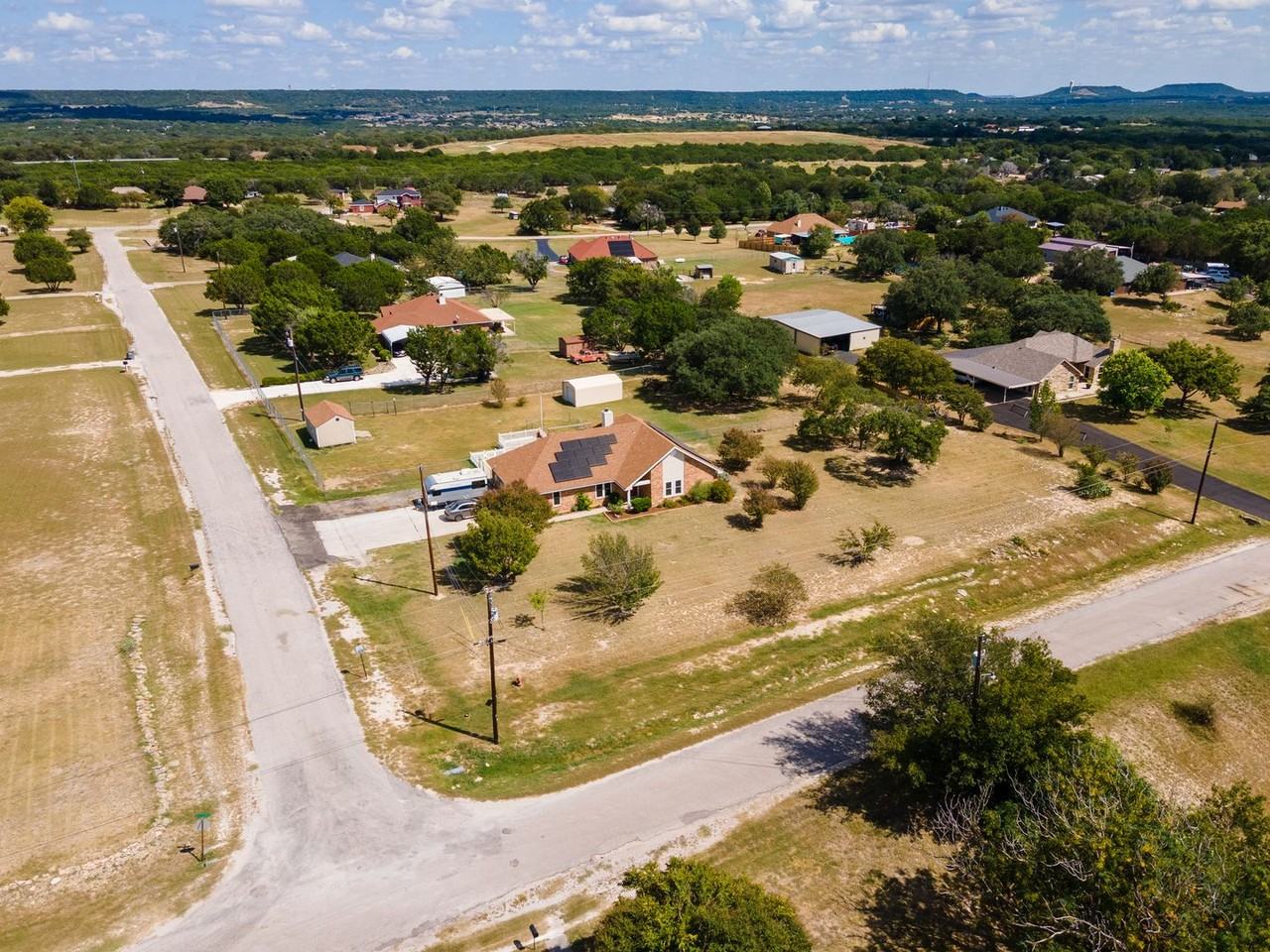 122 County Road 4936 - Photo 6 of 50