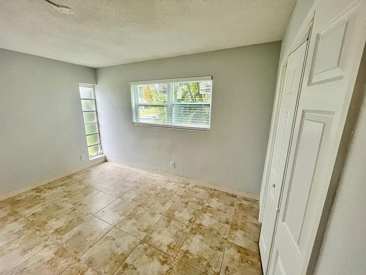 Lighthouse Points Apartments - Photo 4 of 5