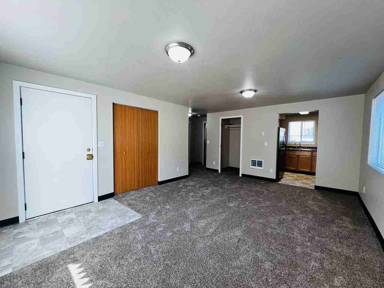 201 N 10th St #4 - Photo 4 of 15