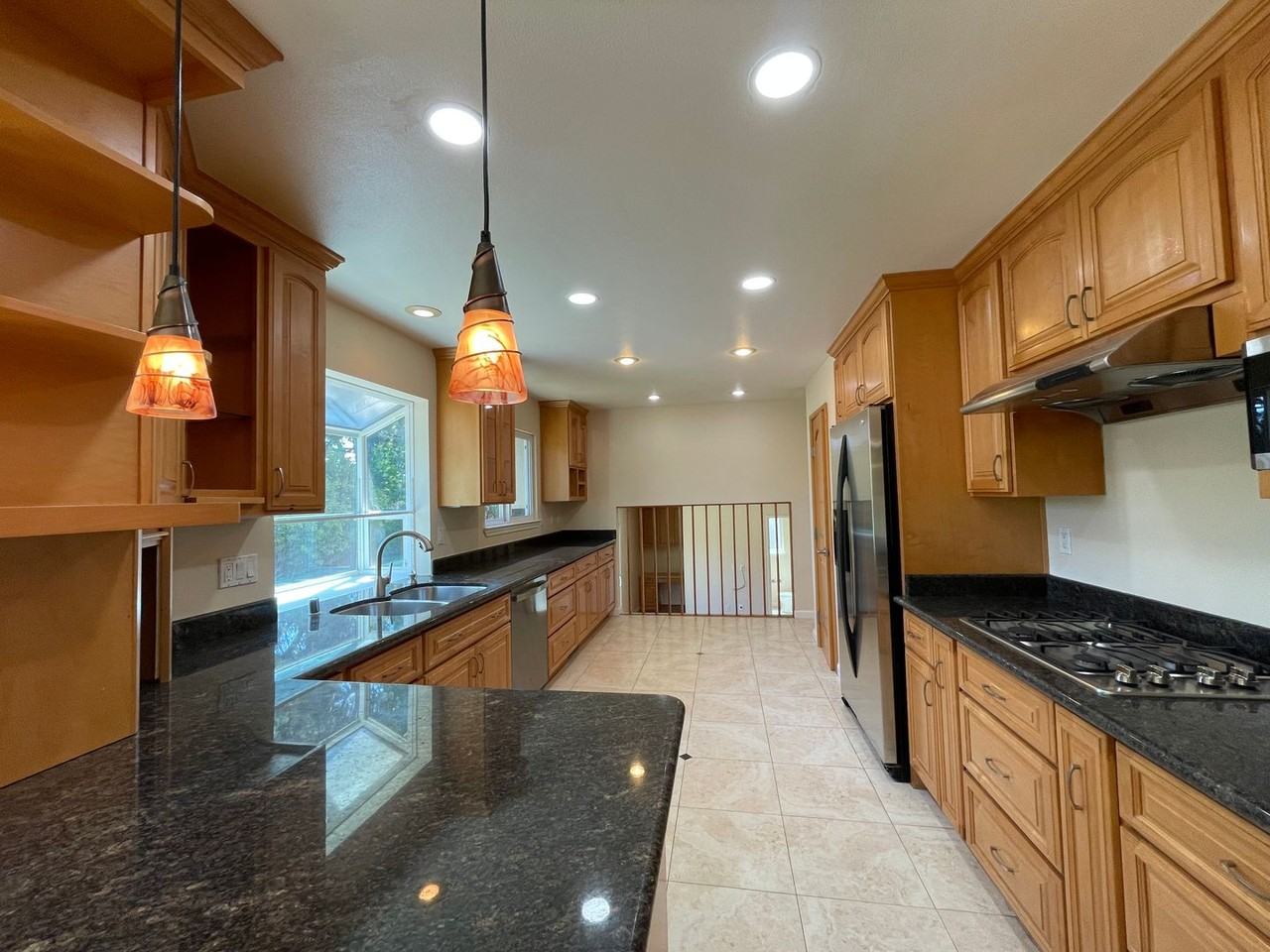 1242 Van Dyck Dr - Photo 2 of 15