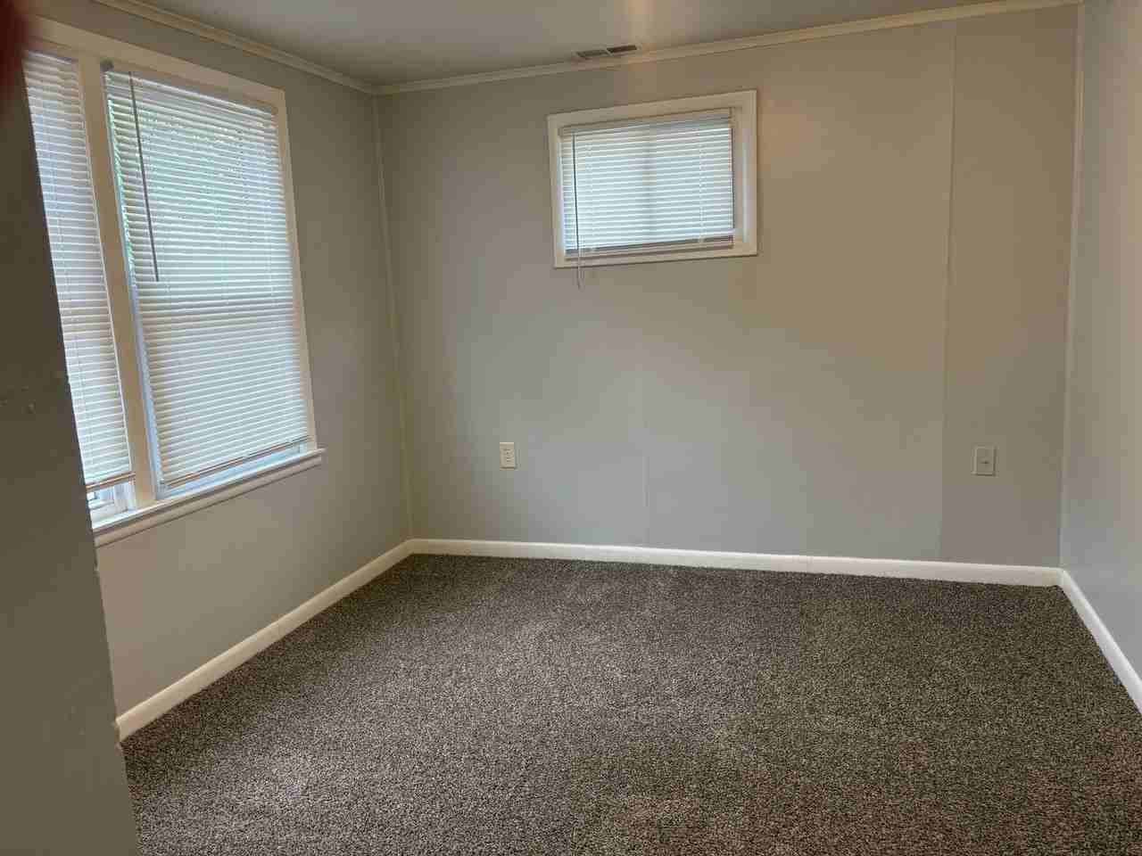 4416 S Cherry St - Photo 3 of 9