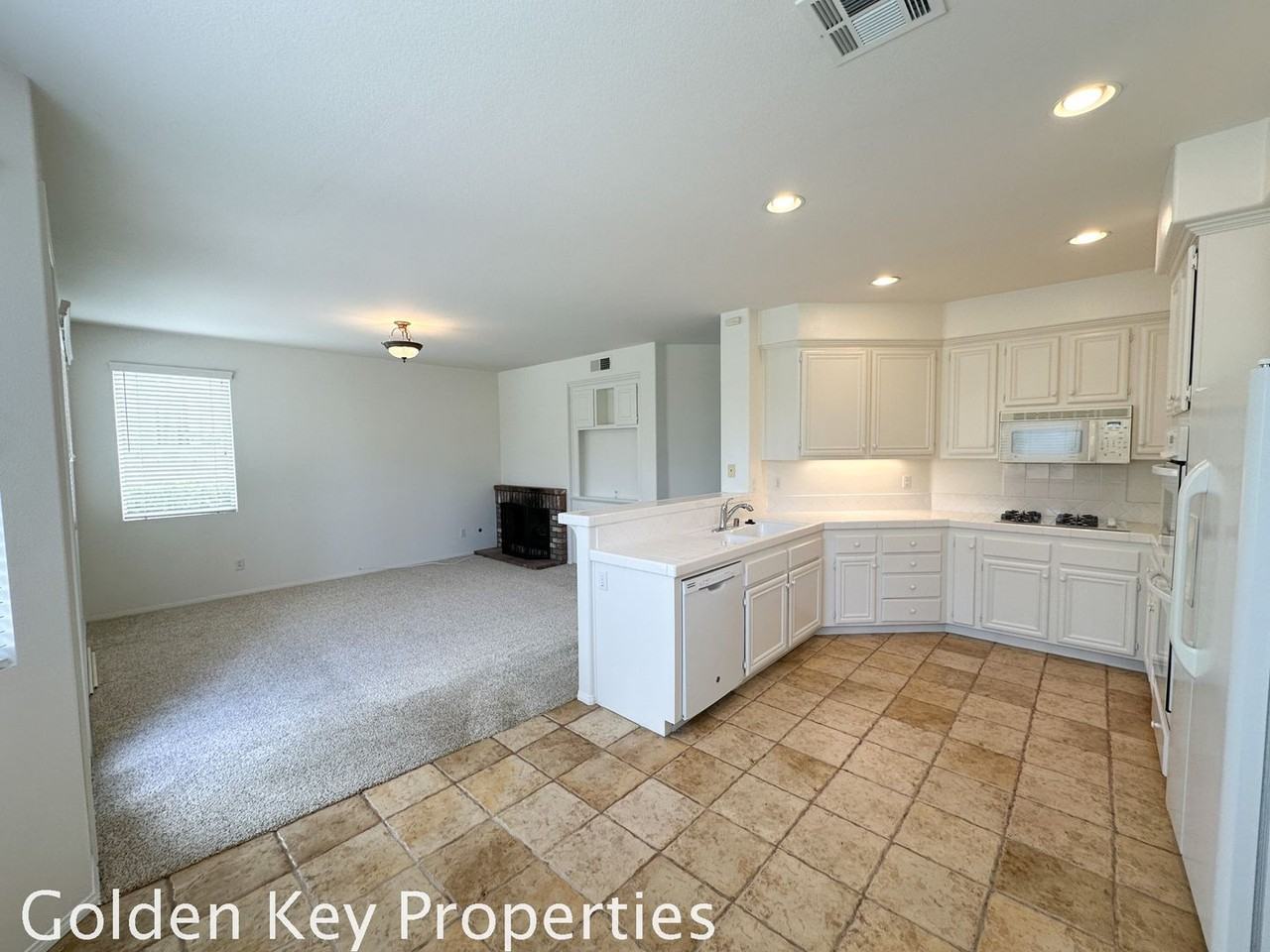 1188 Abelia Ave - Photo 4 of 27