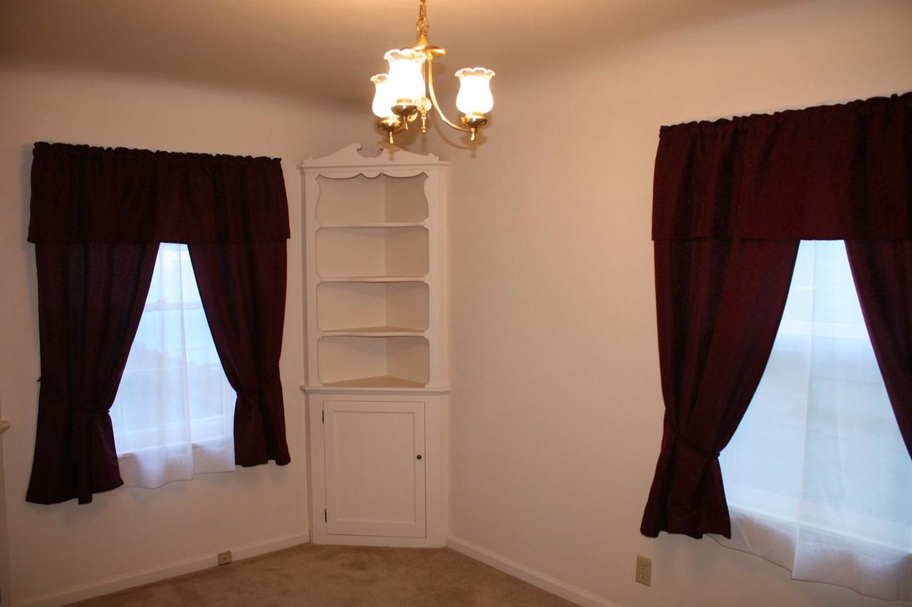 2726 W Garland Ave - Photo 3 of 5