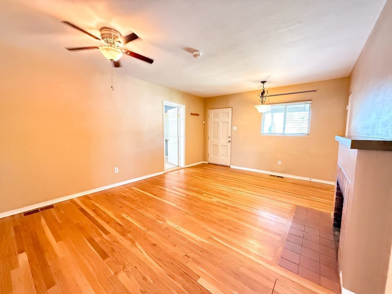 342 Adams St Ne - Photo 2 of 15