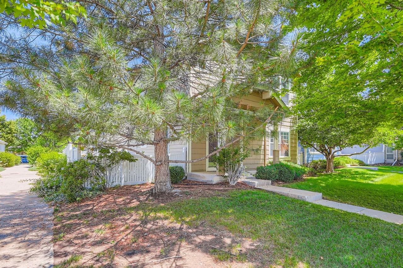 1389 S Quintero Way - Photo 3 of 31