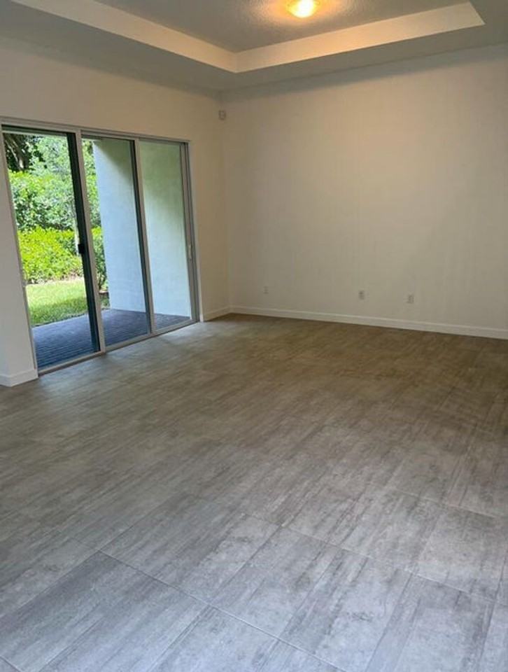 1510 Pioneer Way - Photo 2 of 10