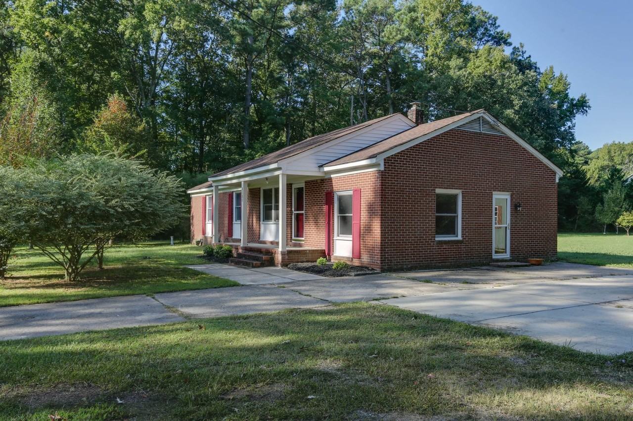 1413 Calthrop Neck Rd - Photo 3 of 29