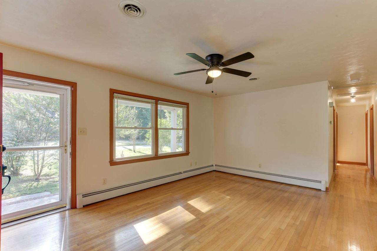 1413 Calthrop Neck Rd - Photo 6 of 29