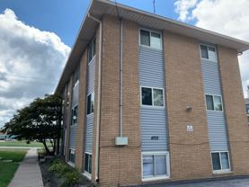 Knoll Crest - BLDG 4 - Photo 1 of 1