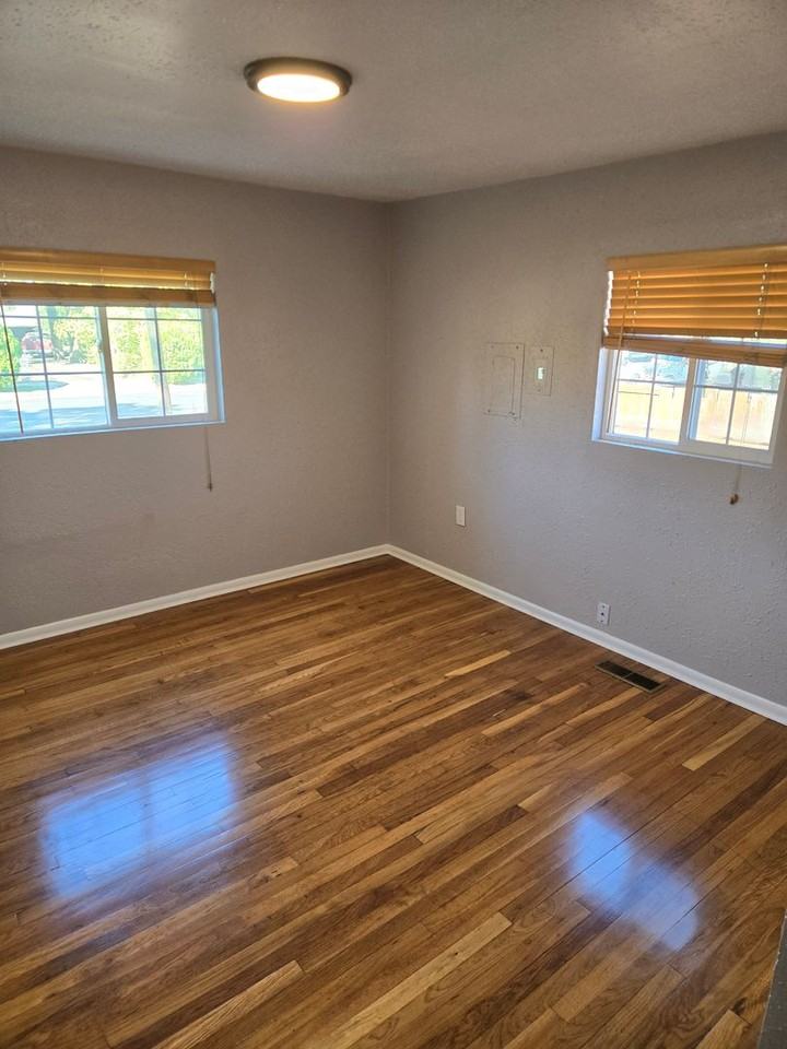 526 North 6th Avenue - Photo 5 of 20