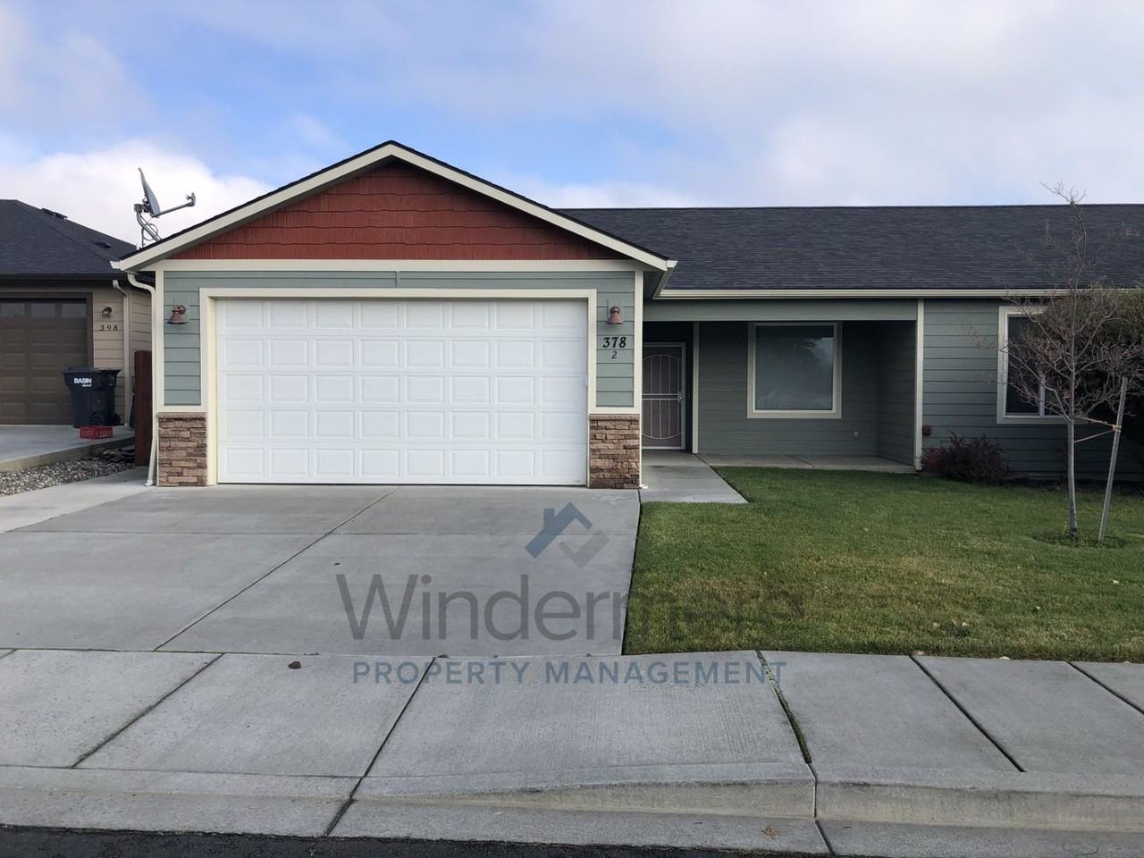 378 Nw Vera Ave #2 - Photo 2 of 22