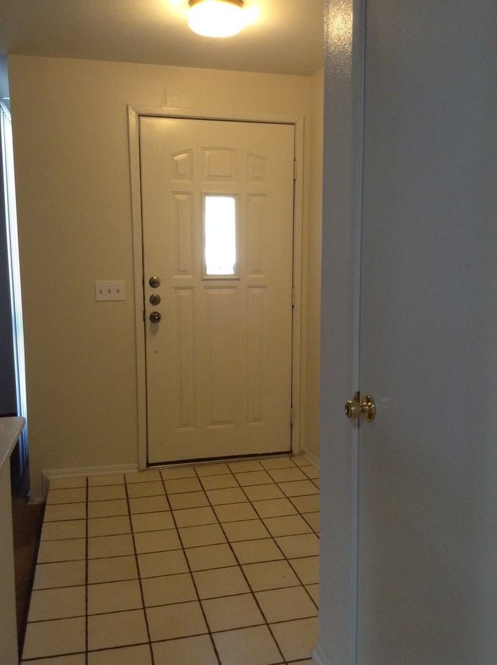 12648 King Oaks Dr - Photo 2 of 22