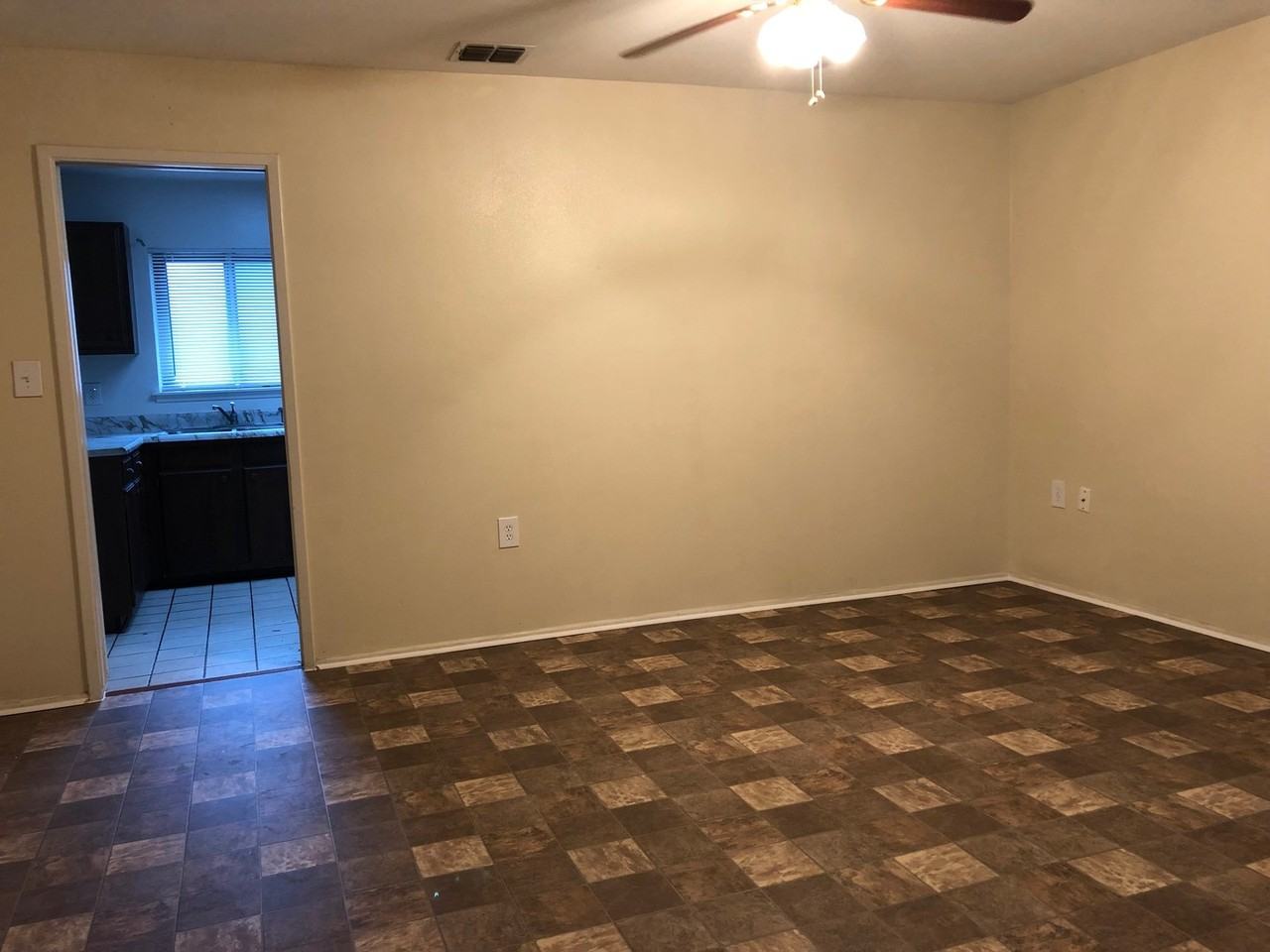 12648 King Oaks Dr - Photo 3 of 22