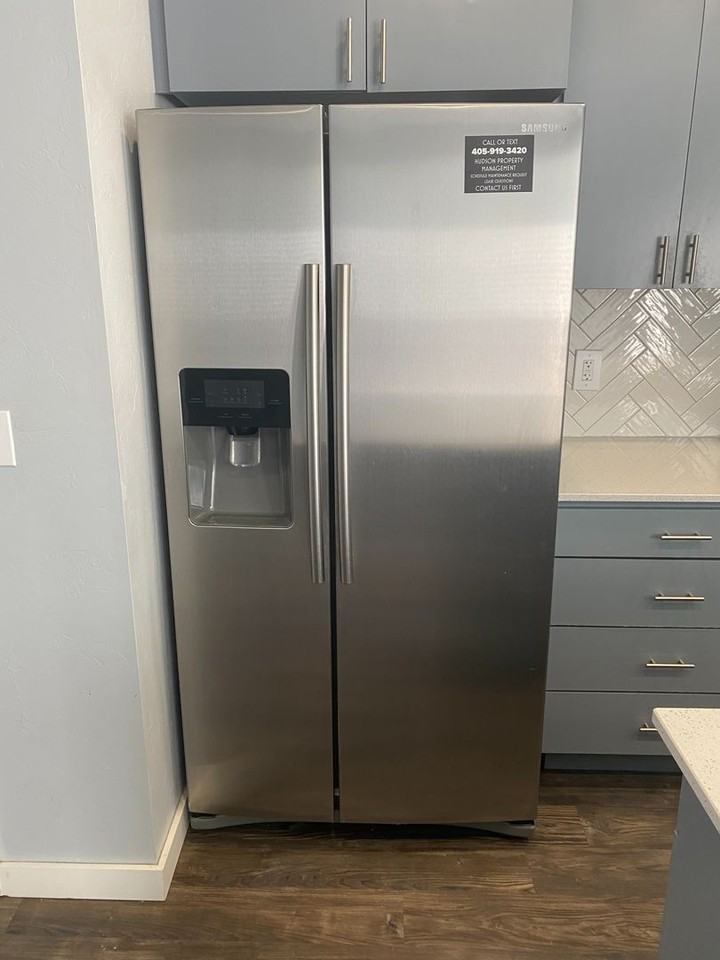 766 Sw 14th St - Photo 4 of 9