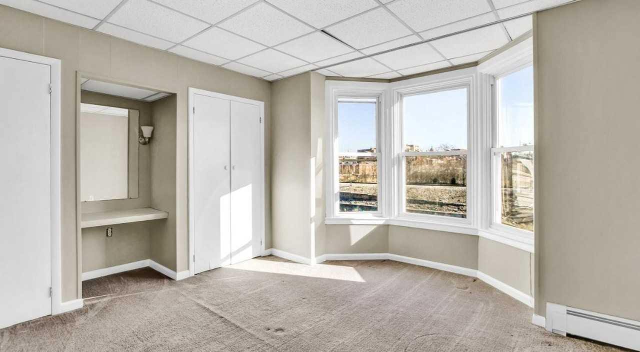 159 Stevens Ave - Photo 7 of 12