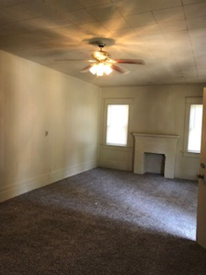 708 S 17th St - Photo 3 of 12