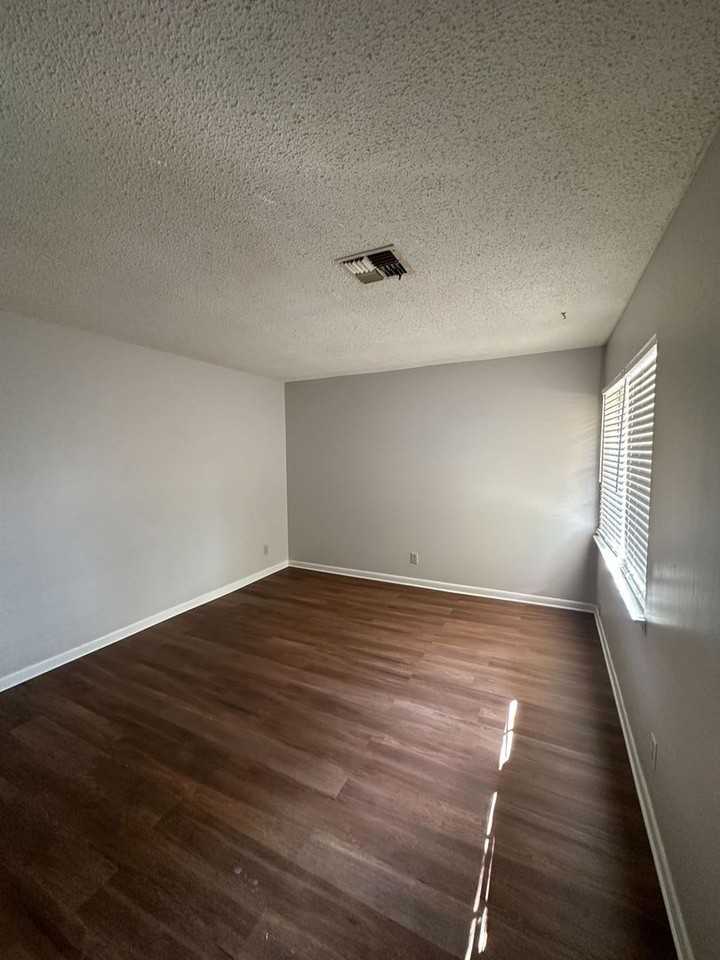 412 Fieldbrook Drive - Photo 3 of 15