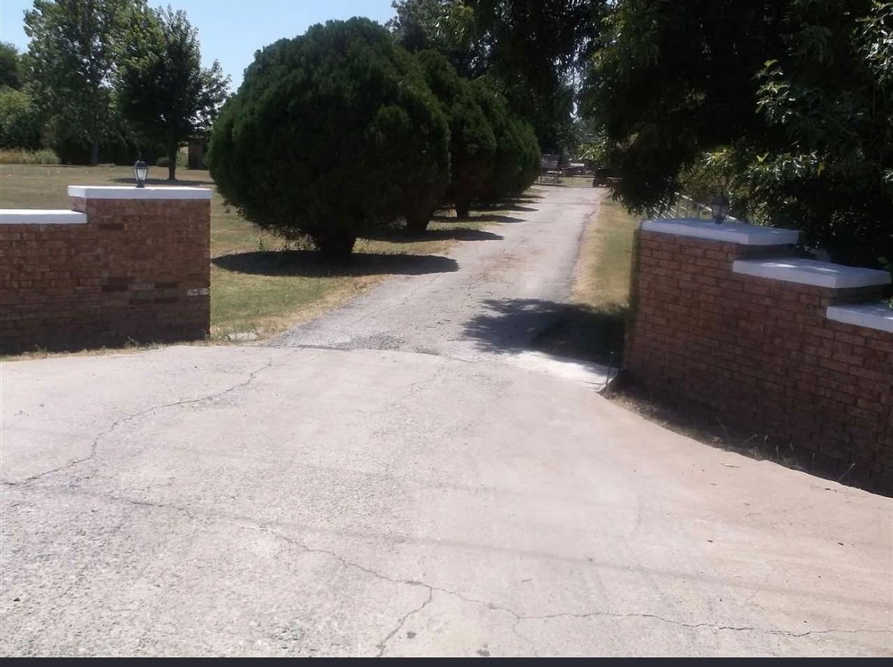 5401 Se Bishop Rd - Photo 4 of 10