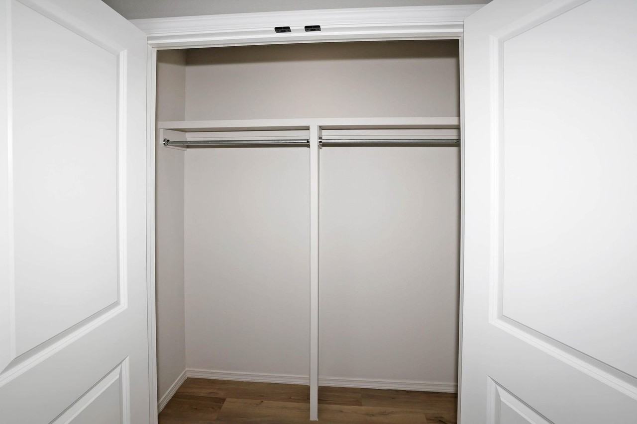 4707 Scotty Drive - Photo 5 of 26