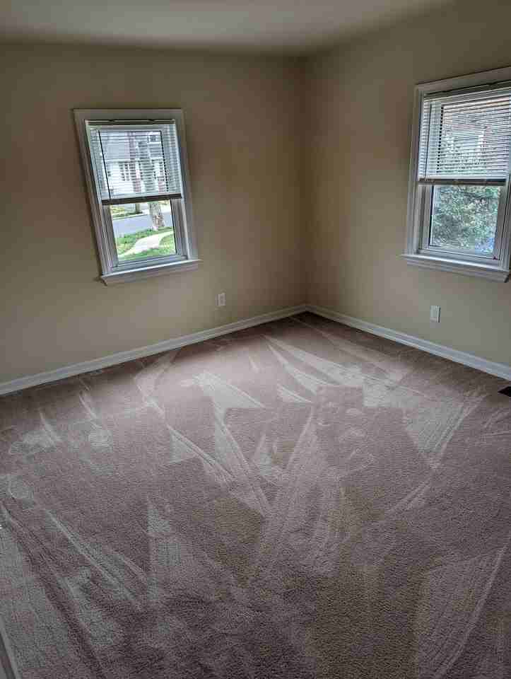 212 Manheim Ave - Photo 3 of 16