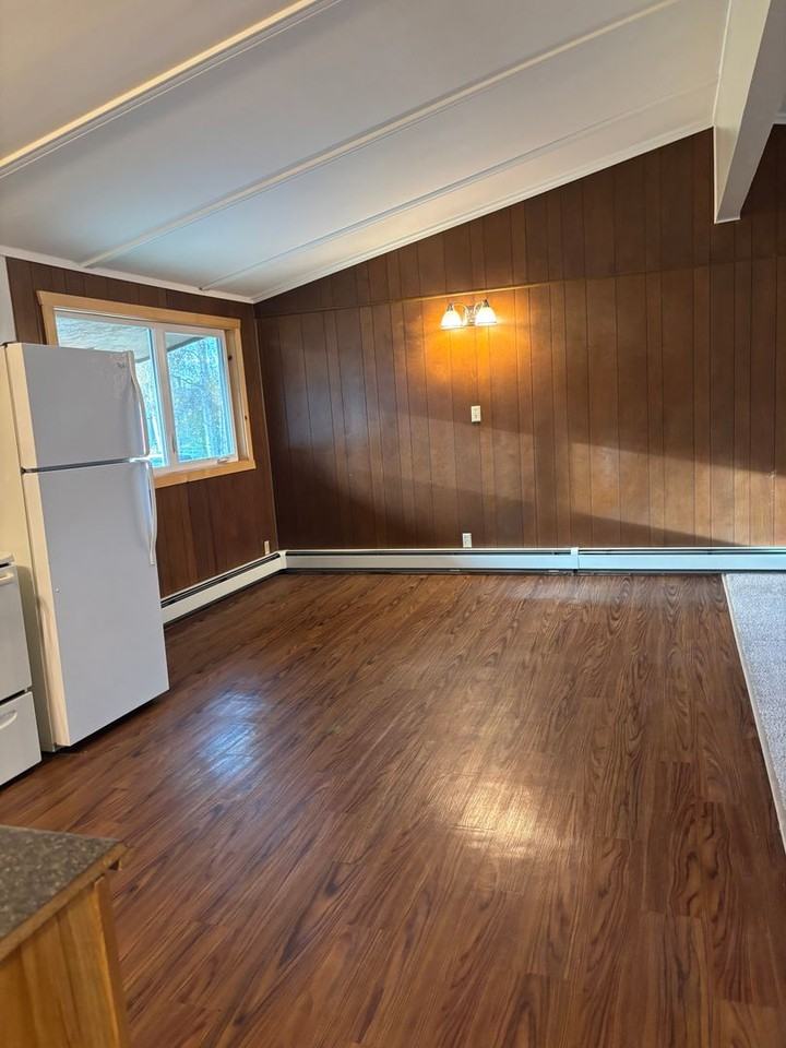 4037 Fahrenkamp Ave - Photo 5 of 16