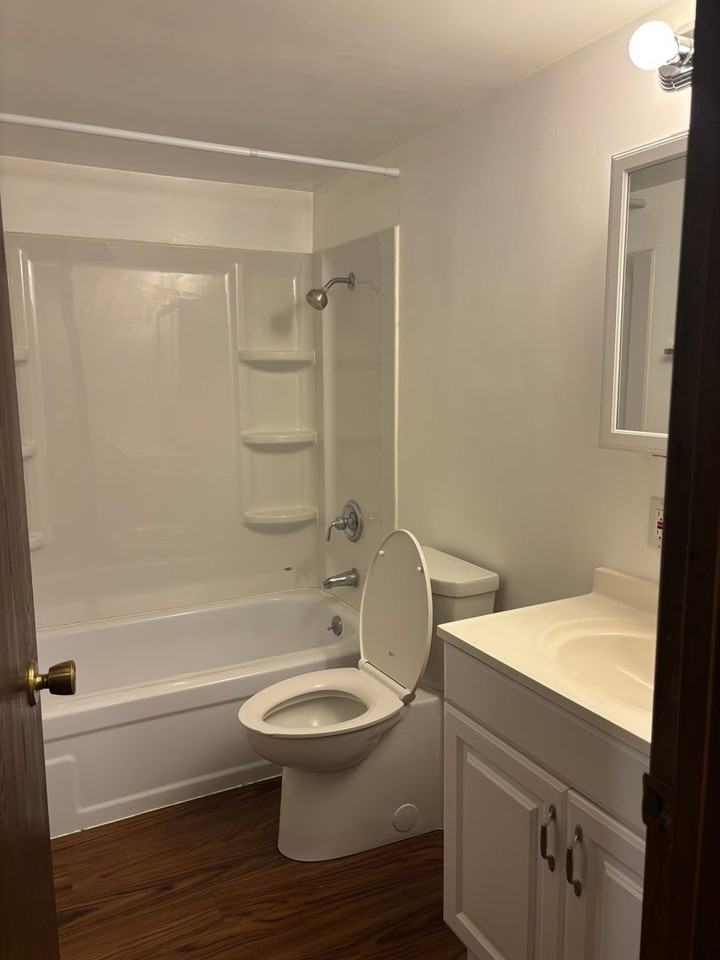 4037 Fahrenkamp Ave - Photo 6 of 16