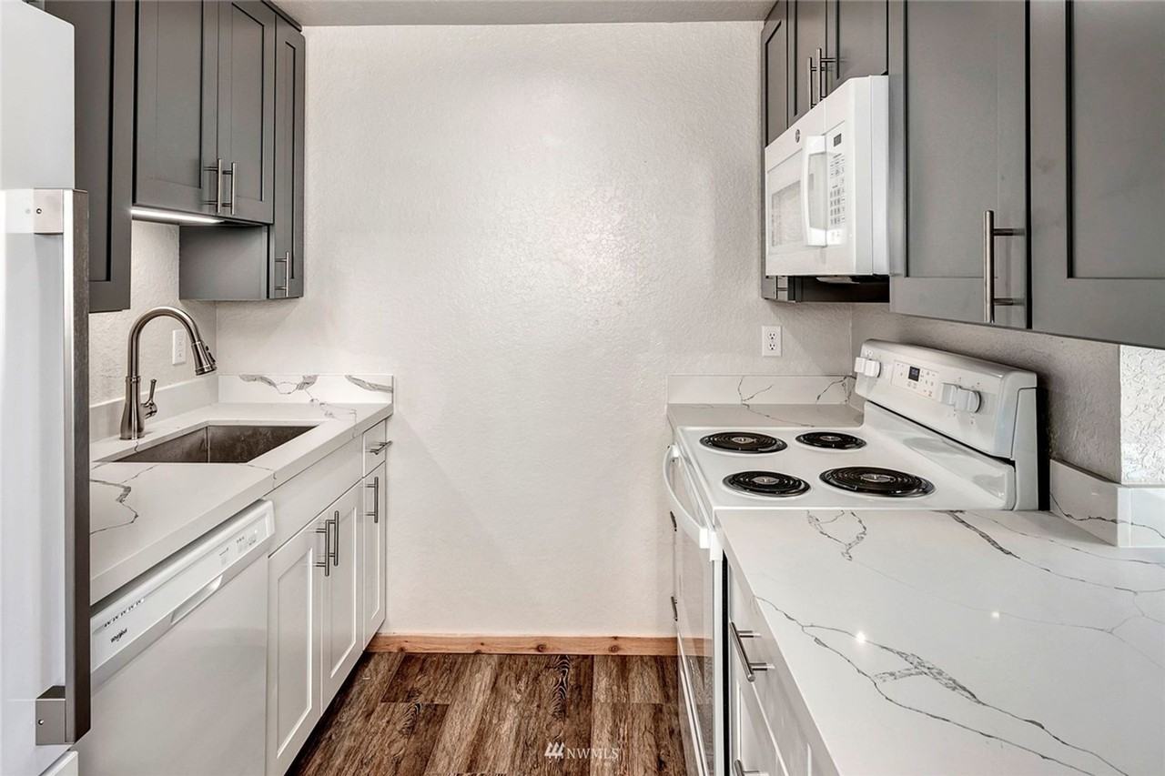 441 Main Ave S - Photo 7 of 21