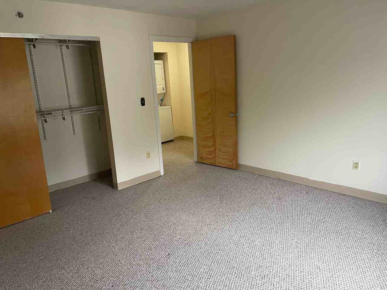 152 N Beacon St - Photo 6 of 16