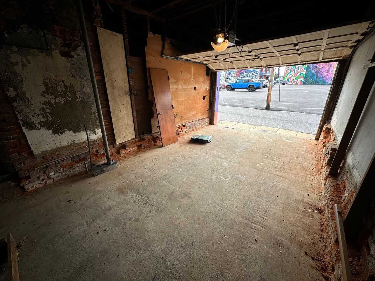 119 E Newton Ave - Photo 3 of 16