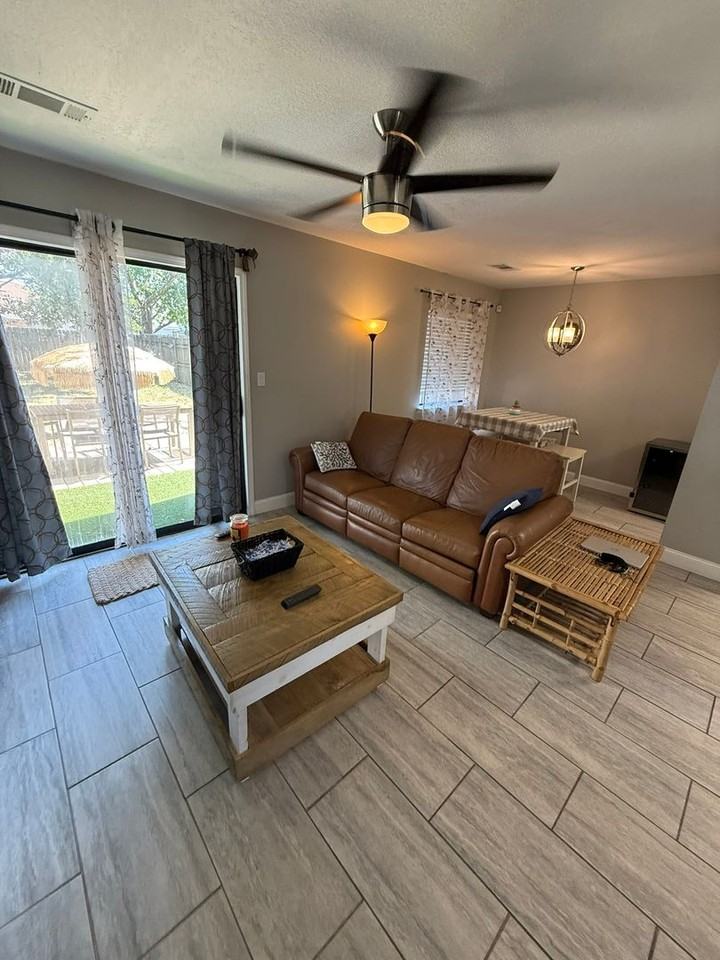 132 Bayou Dr - Photo 4 of 18