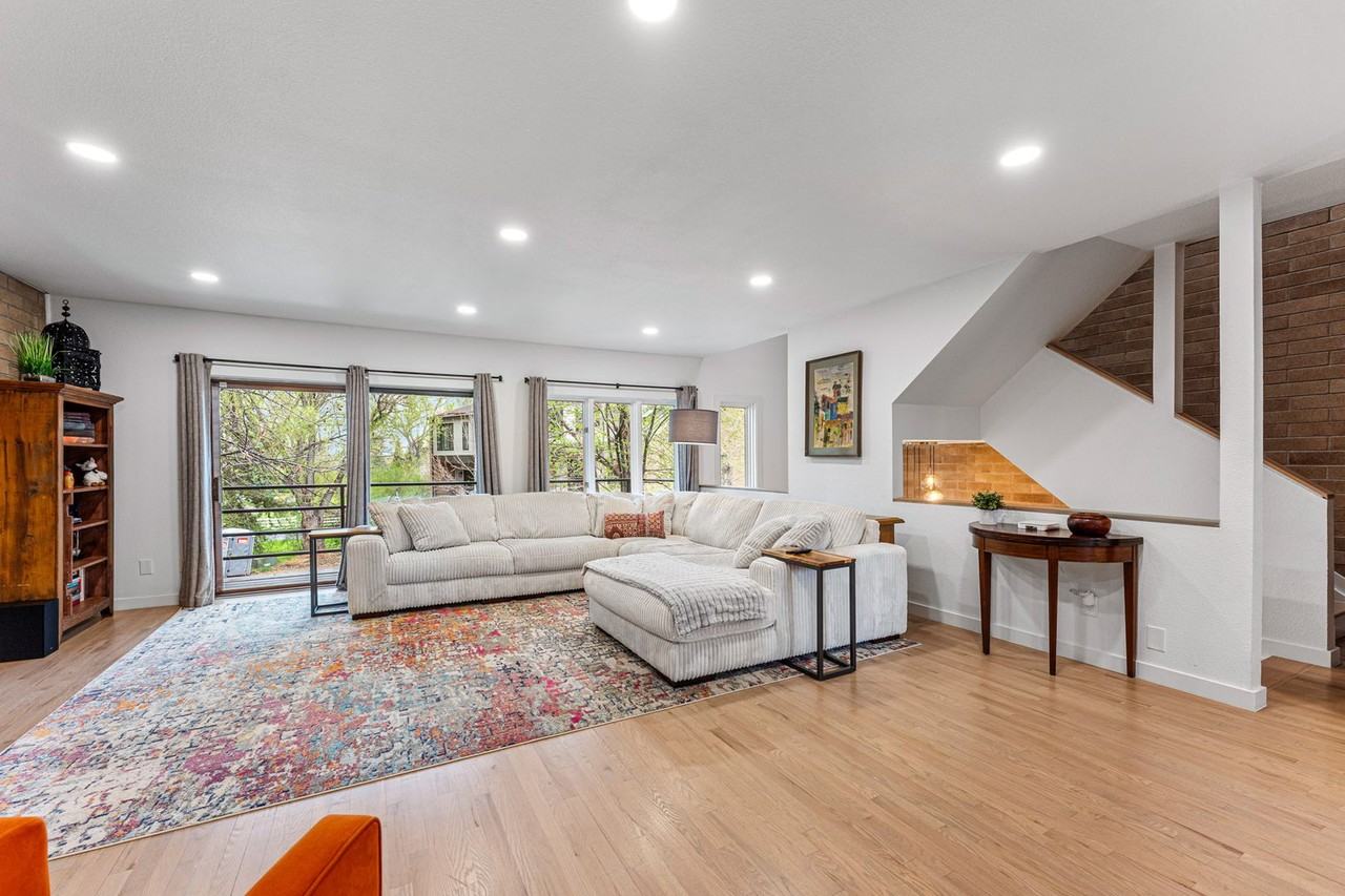 670 Crescent Ln #M670 - Photo 3 of 15