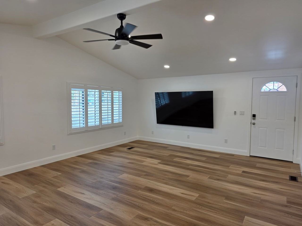 2382 Castle Rock Cir - Photo 4 of 34