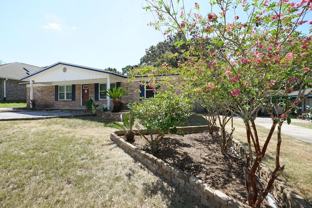 357 Lincoln Ave - Photo 1 of 1