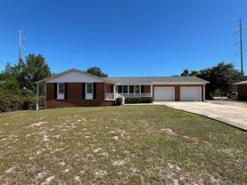 421 Robert E Lee Dr - Photo 1 of 1