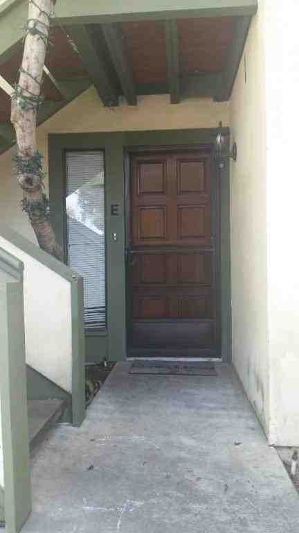 1187 Grove Ave - Photo 3 of 10