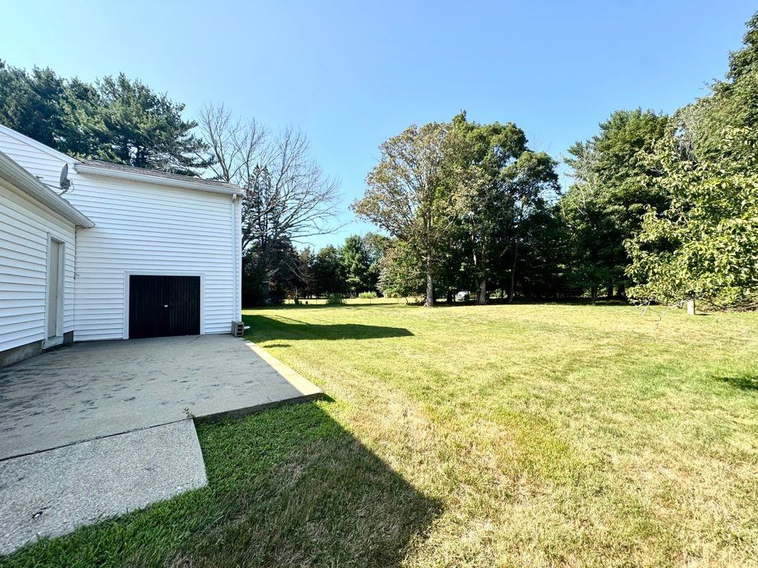 117 Randall St - Photo 2 of 8